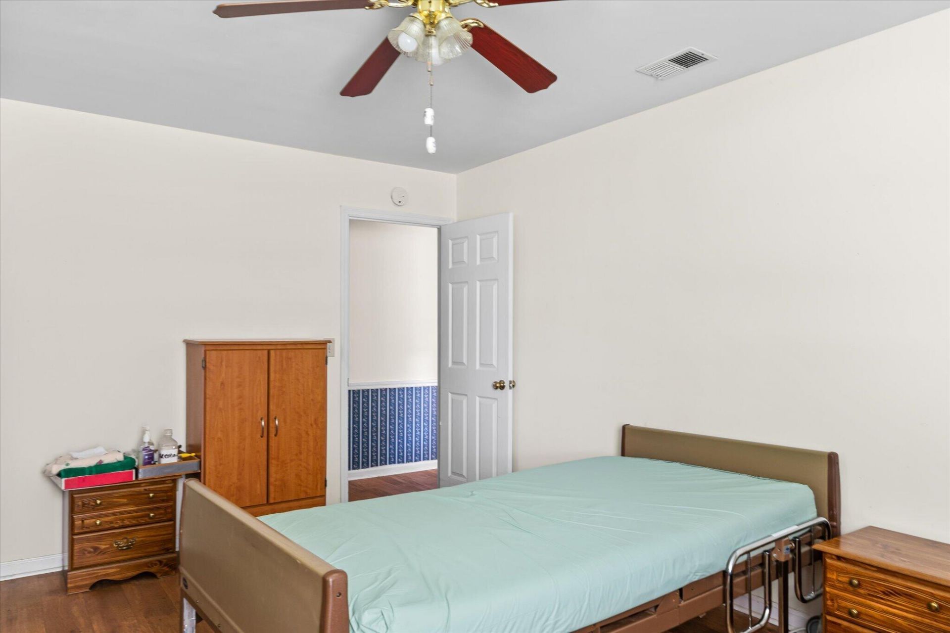 2495 Greenridge Road Photo 16