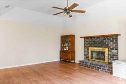 2495 Greenridge Road photo 4
