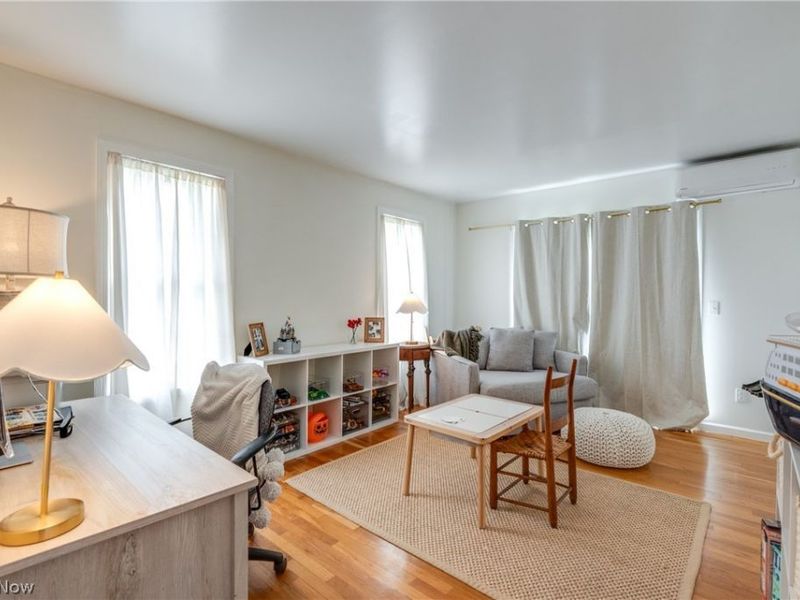 7156 Holzhauer Road, Sagamore Hills, OH 44067 Photo 18