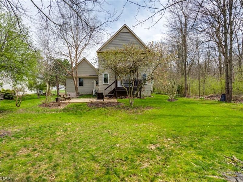 7156 Holzhauer Road, Sagamore Hills, OH 44067 Photo 39