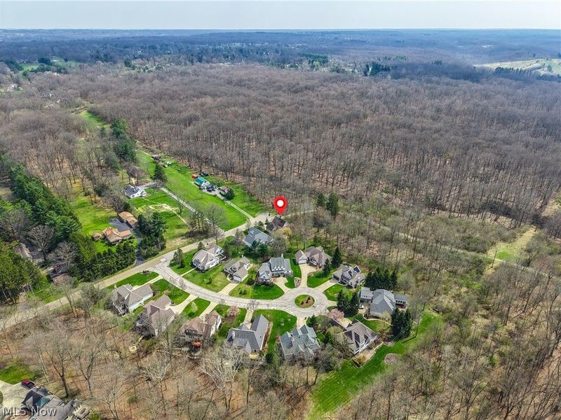 7156 Holzhauer Road, Sagamore Hills, OH 44067 Photo 4