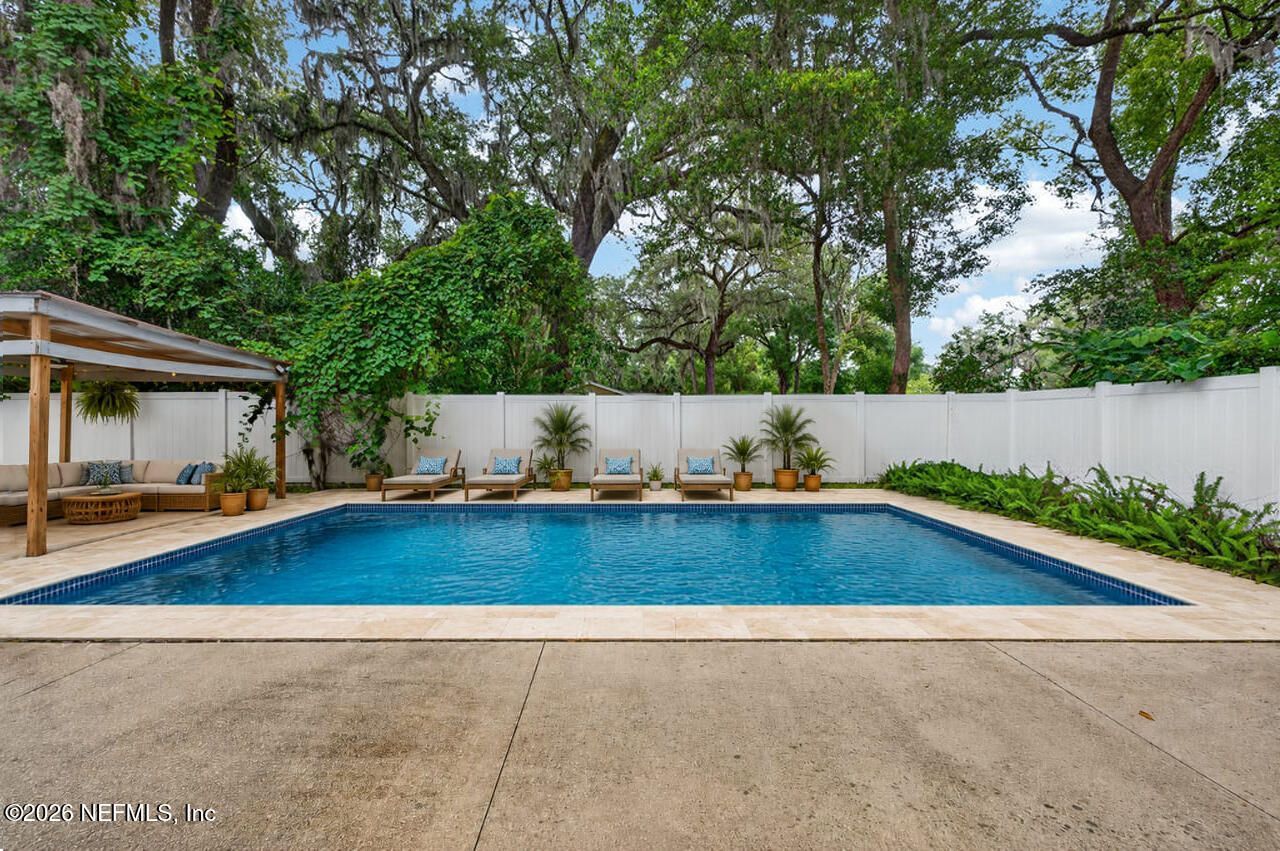 6861 Tamra Lane, Jacksonville, FL 32216 Photo
