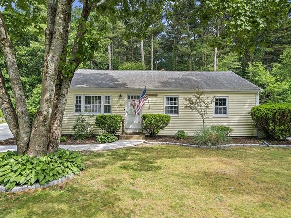 610 Center St, Pembroke, MA 02359