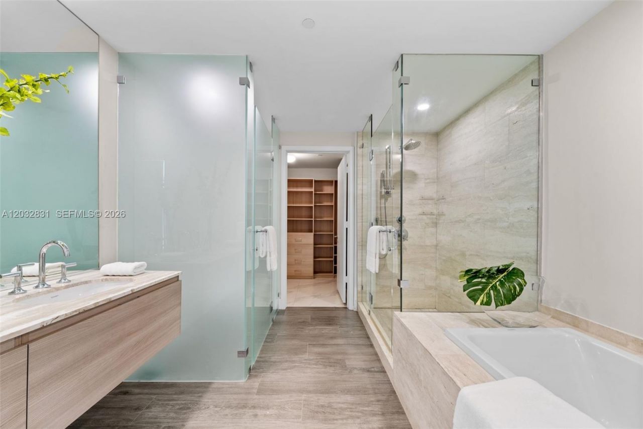 2900 NE 7th Ave , Unit 1902, Miami, FL 33137 Photo