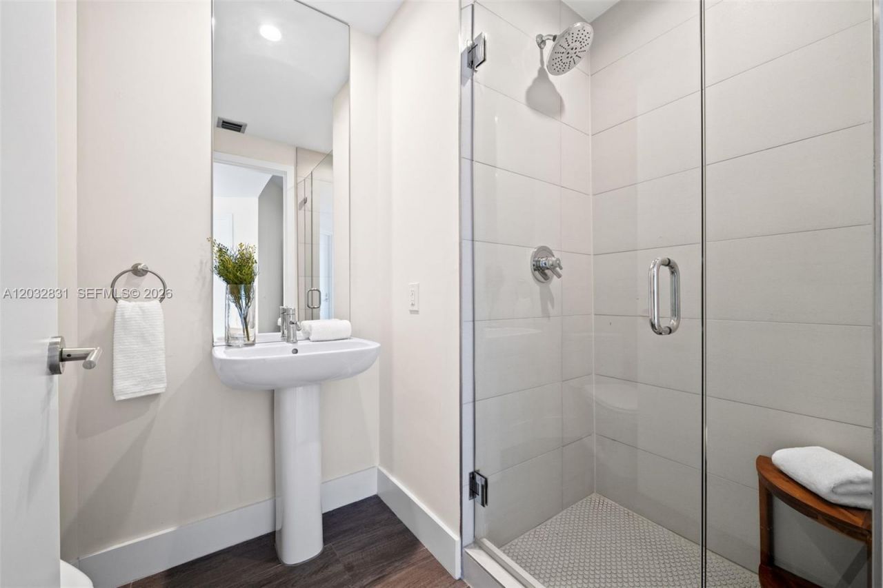 2900 NE 7th Ave , Unit 1902, Miami, FL 33137 Photo
