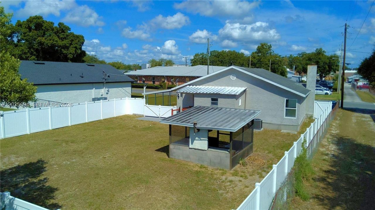 208 Center Street , Auburndale, FL 33823 Photo