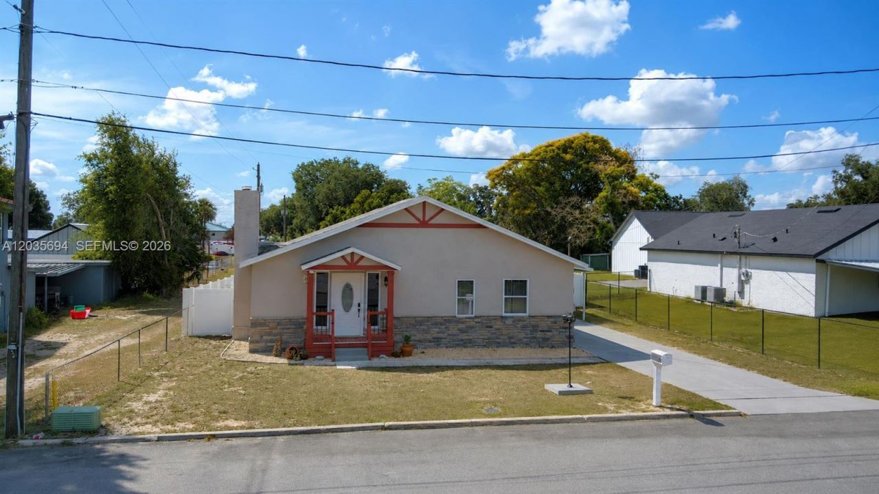 208 Center Street , Auburndale, FL 33823 Photo