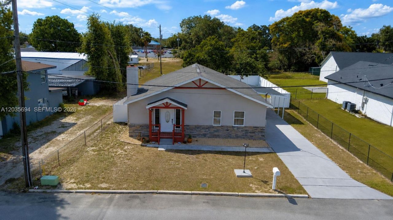 208 Center Street , Auburndale, FL 33823 Photo