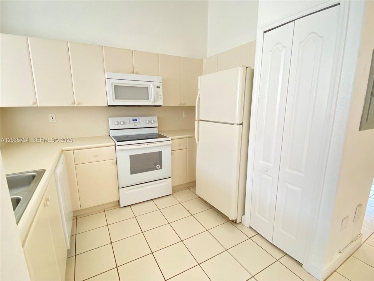 1658 SE 28th Ct, Unit 201, Homestead, FL 33035 Photo