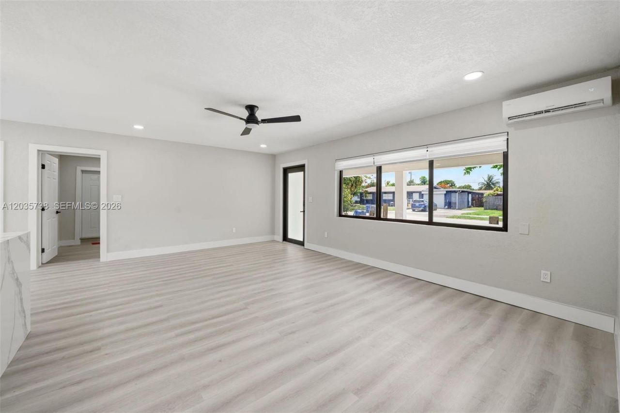 1944 NE 2nd Ave , Pompano Beach, FL 33060 Photo