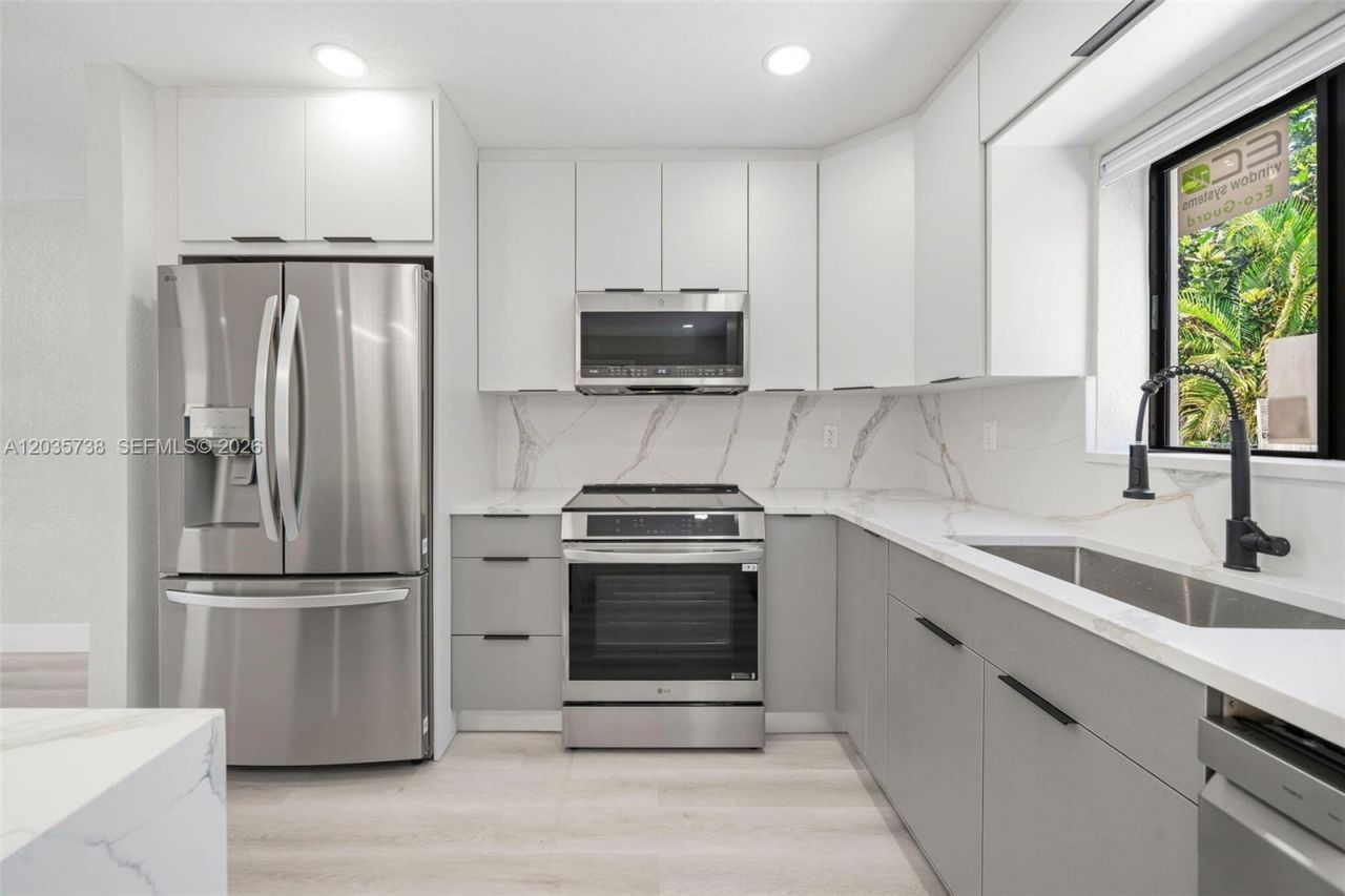 1944 NE 2nd Ave , Pompano Beach, FL 33060 Photo