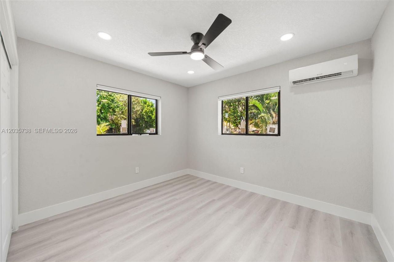 1944 NE 2nd Ave , Pompano Beach, FL 33060 Photo