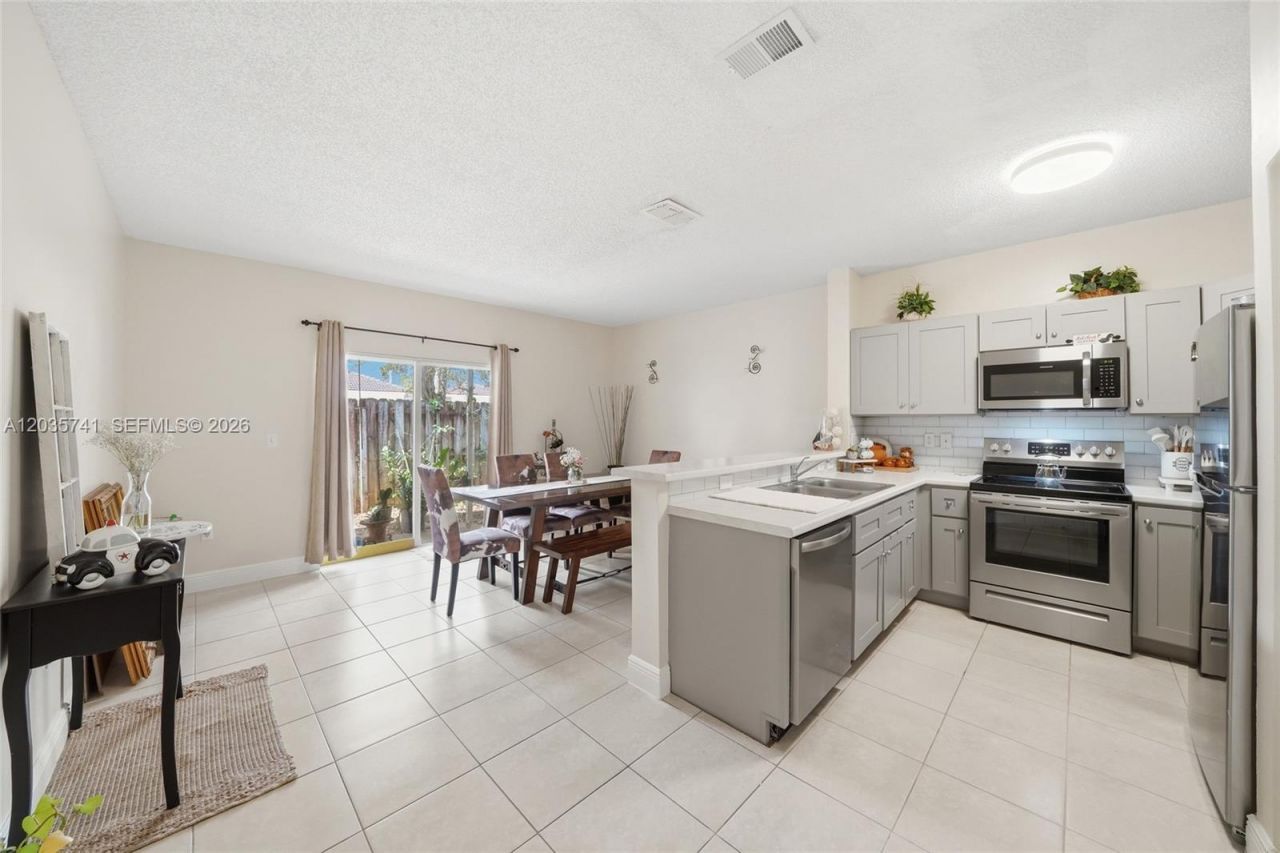 2263 SE 25th Ave , Unit 2263, Homestead, FL 33035 Photo