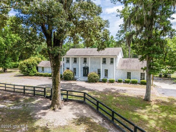 415 Whitebridge Road, Hampstead, NC 28443