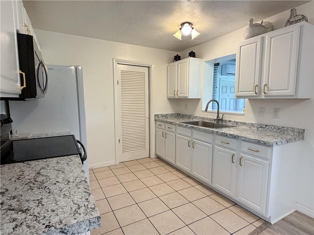 17751 Wells Rd , North Fort Myers, FL 33917 Photo