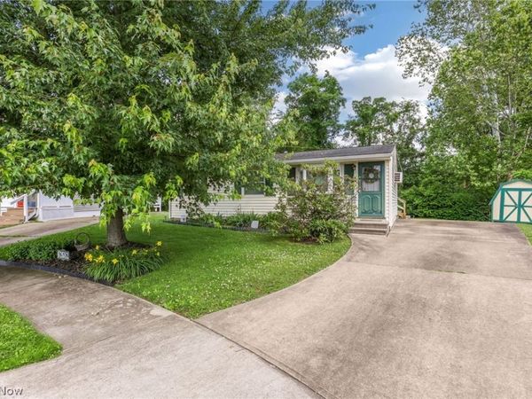 62682 Beverly Lane , Cambridge, OH 43725