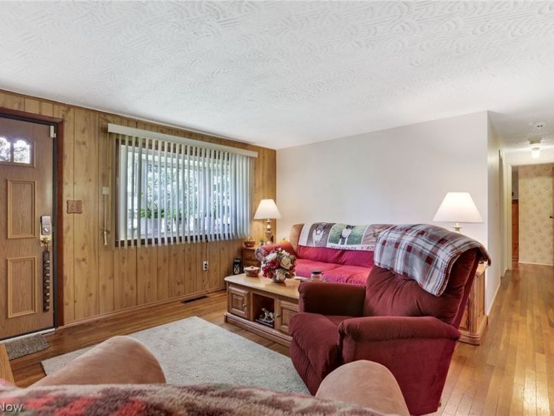 62682 Beverly Lane, Cambridge, OH 43725 Photo 5