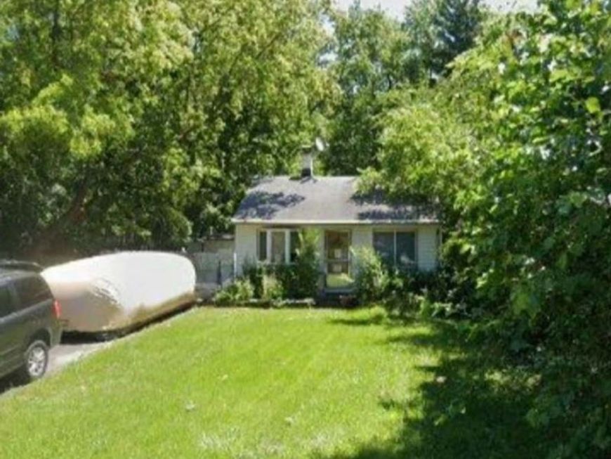 Main Photo