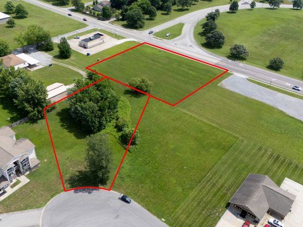 703A S Greenbriar Road , Carterville, IL 62918