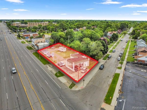 14760 GRATIOT Avenue , Detroit, MI 48205
