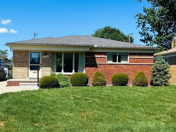 24211 Manistee Street, Oak Park, MI 48237