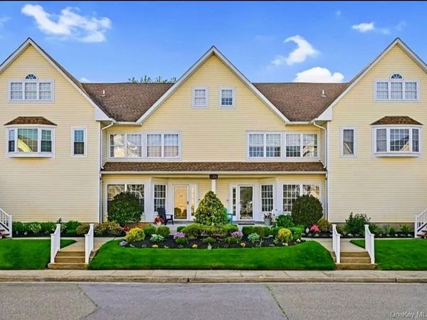 226 Westside Avenue , Unit B, Freeport, NY 11520