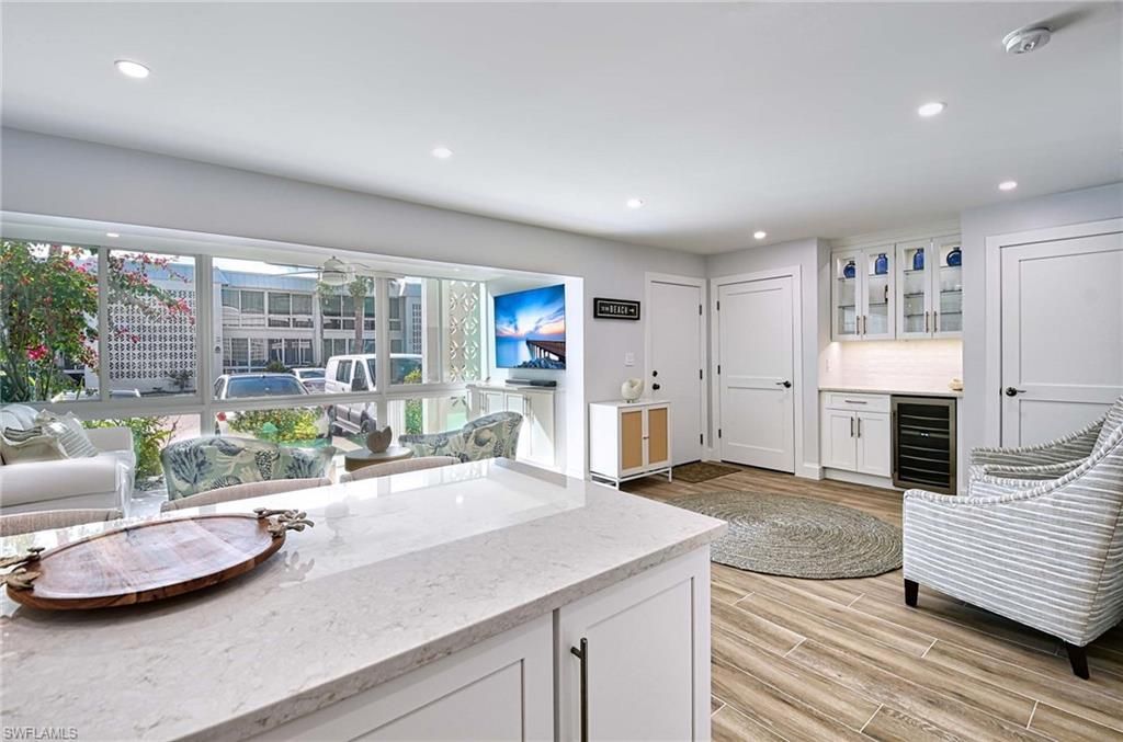 2100 Gulf Shore Blvd N, Unit 107, Naples, FL 34102 Photo
