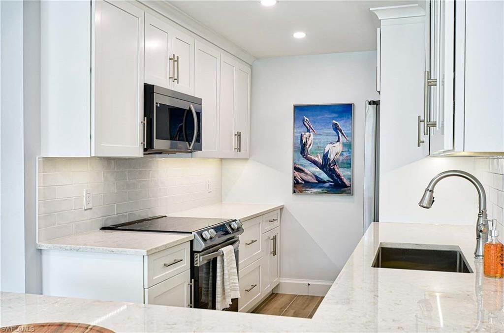 2100 Gulf Shore Blvd N, Unit 107, Naples, FL 34102 Photo