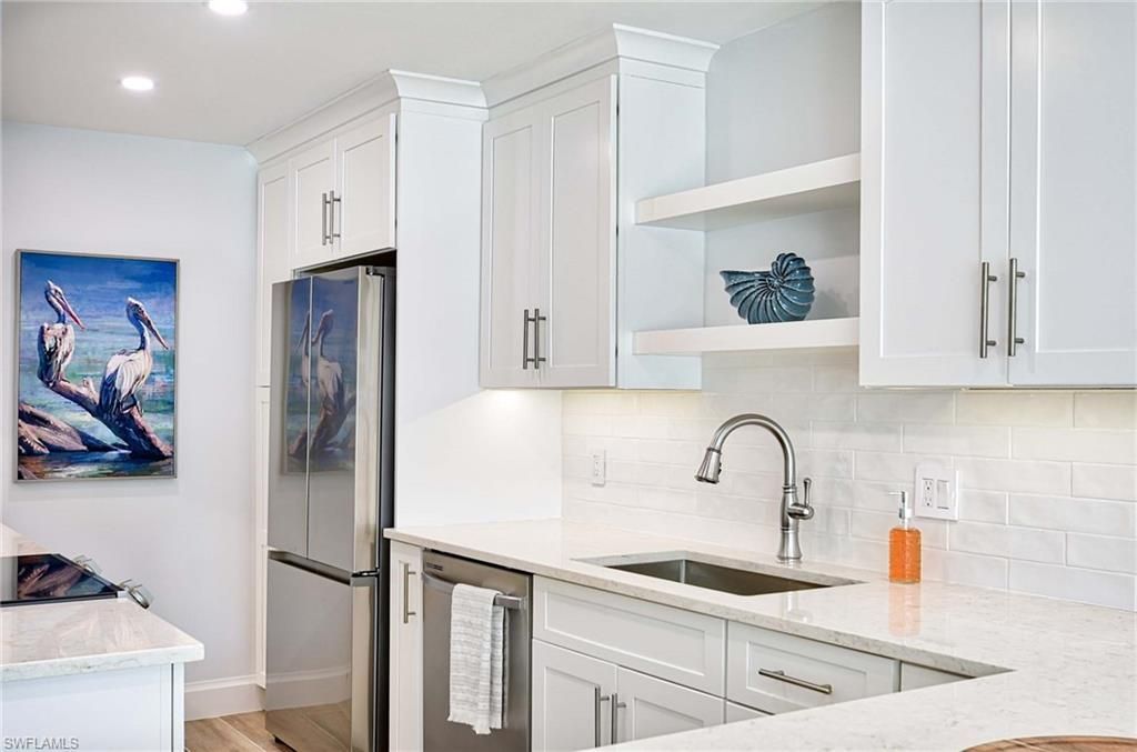 2100 Gulf Shore Blvd N, Unit 107, Naples, FL 34102 Photo
