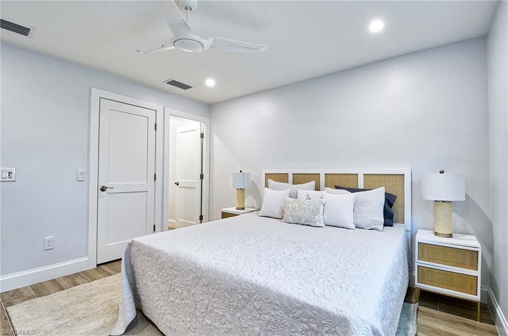 2100 Gulf Shore Blvd N, Unit 107, Naples, FL 34102 Photo