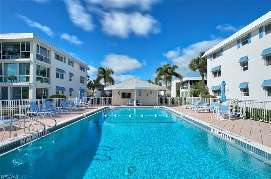 2100 Gulf Shore Blvd N, Unit 107, Naples, FL 34102 Photo