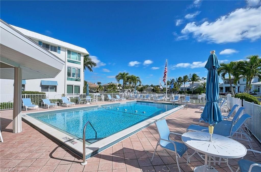 2100 Gulf Shore Blvd N, Unit 107, Naples, FL 34102 Photo