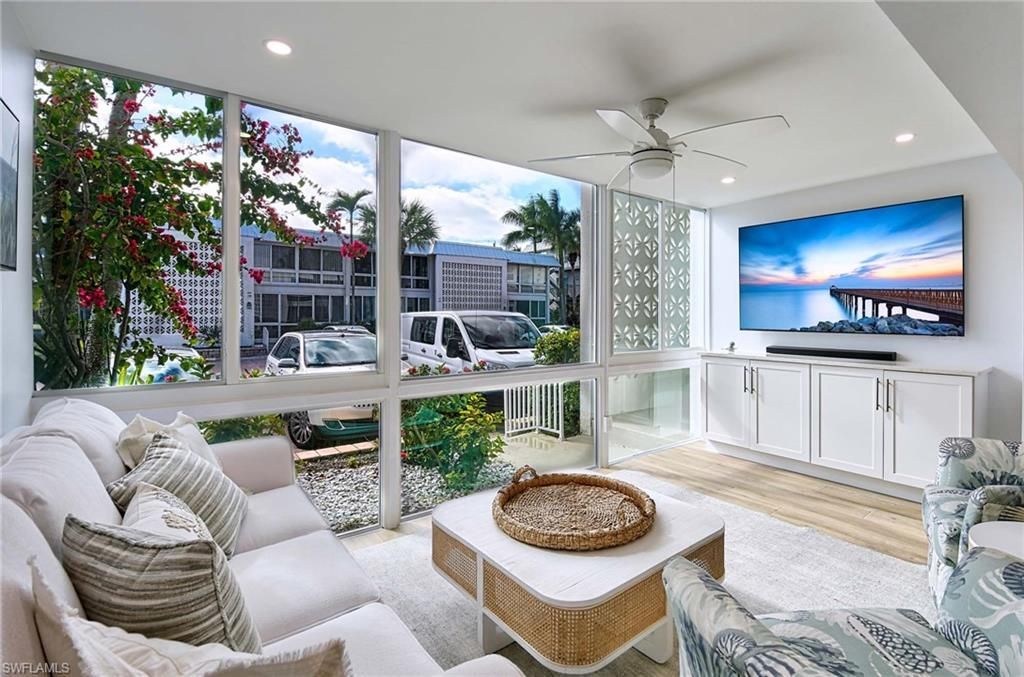 2100 Gulf Shore Blvd N, Unit 107, Naples, FL 34102 Photo