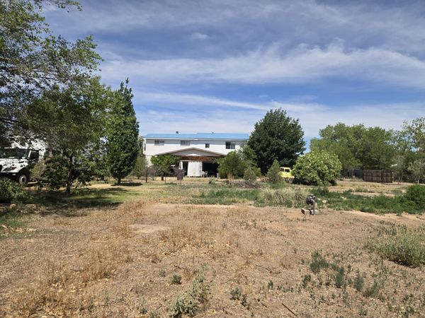 13 Whitehouse Road , Los Lunas, NM 87031