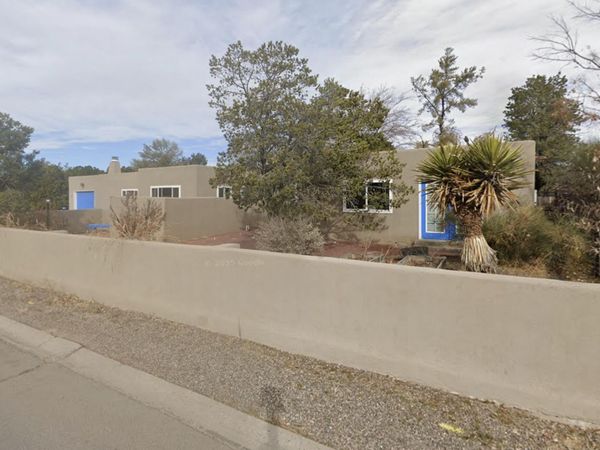 911 Palmas Altas Drive SE, Rio Rancho, NM 87124