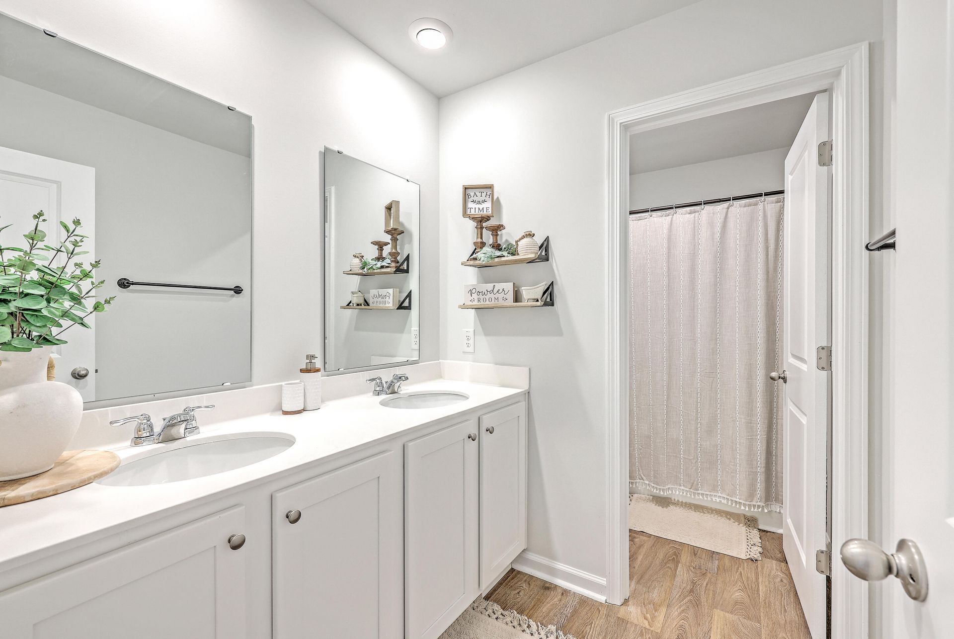 156 William Clark Boulevard Photo 30