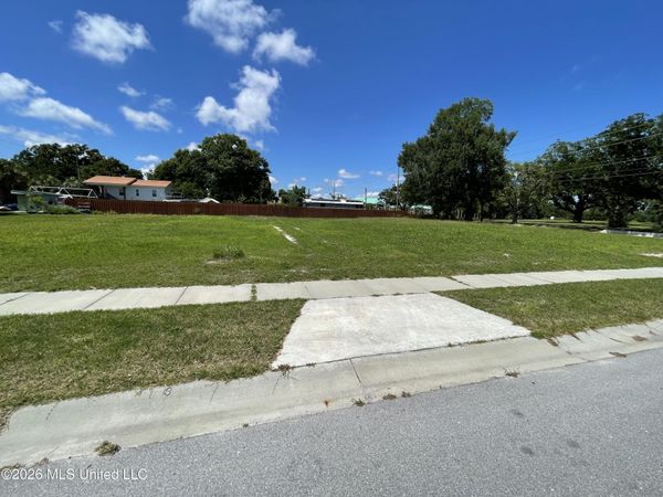 270 3rd Street, Biloxi, MS 39530