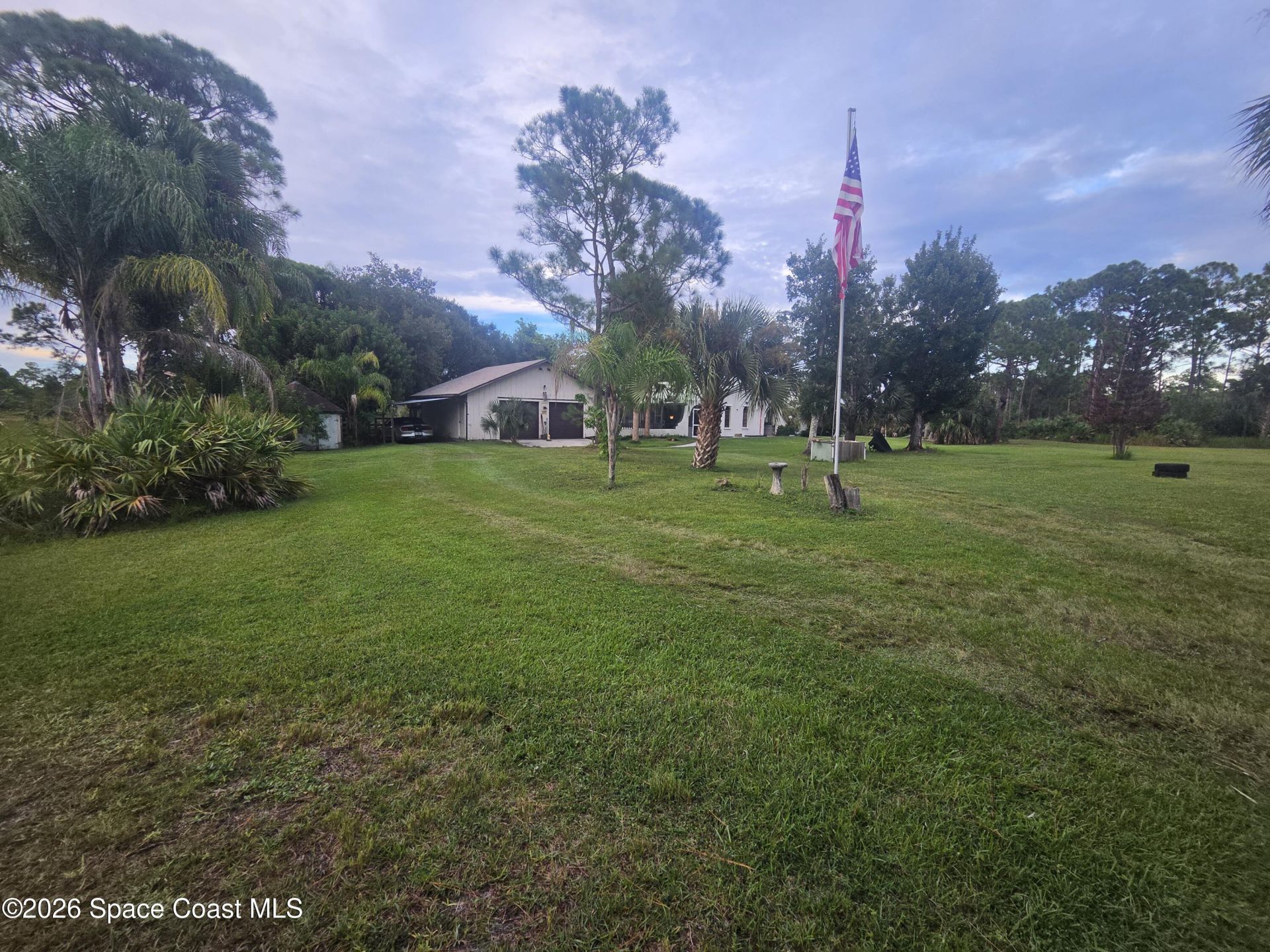 6870 Crepe Myrtle Drive, Grant, FL 32949 Photo