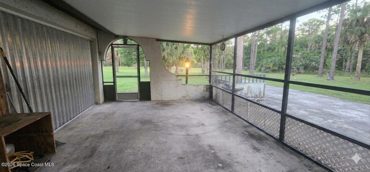6870 Crepe Myrtle Drive, Grant, FL 32949 Photo