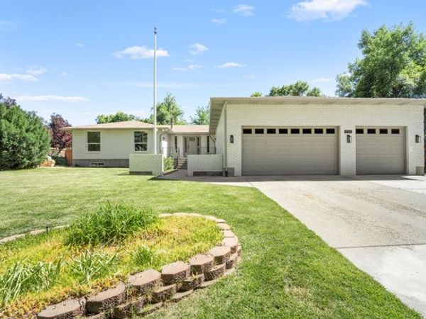 2096 E LINDEN CIR S, Holladay, UT 84121