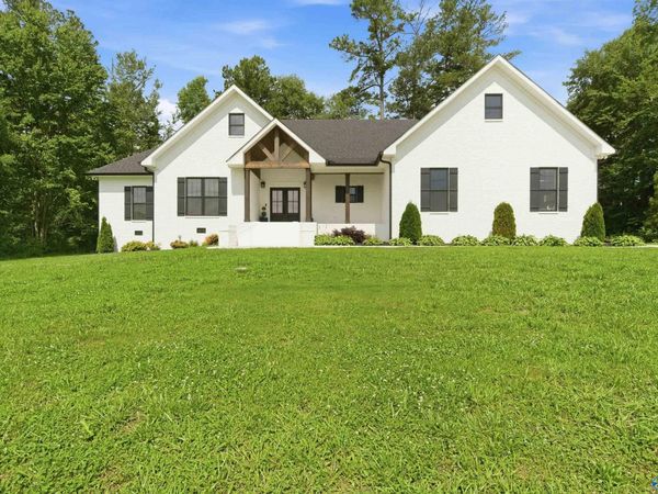 116 Bowery Lane, Albertville, AL 35950
