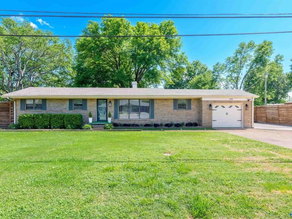 406 W 6th Street, Muscle Shoals, AL 35661
