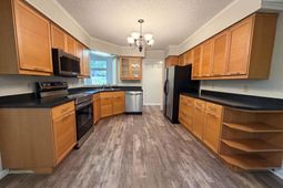 39 Saint Albans Road  photo 4