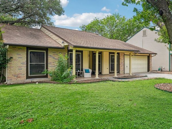 16319 Falcon Hill St, San Antonio, TX 78247