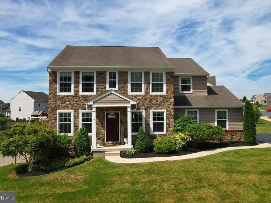 304 Braddock Drive, Etters, PA 17319 Main Photo