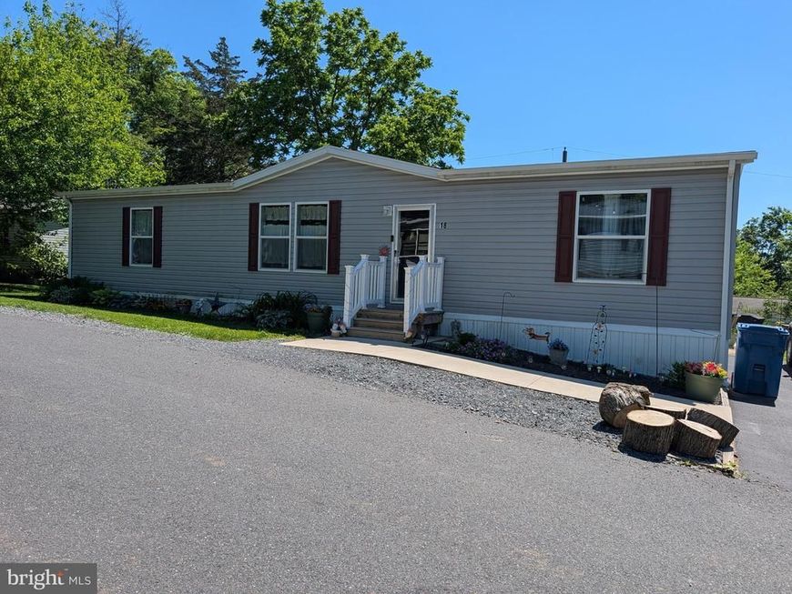 18 Woodedge Drive , Quakertown, PA 18951 Main Photo