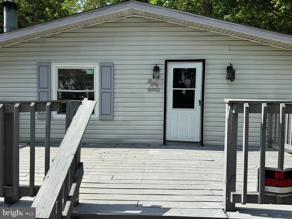 0-15 SCHOOL ST , BARNESVILLE, PA 18214