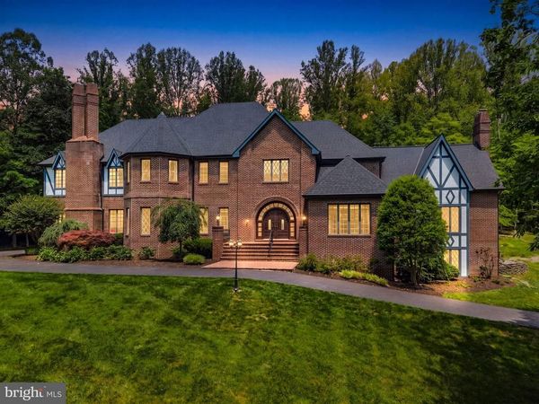 8015 EDDY BEND TRAIL, FAIRFAX STATION, VA 22039