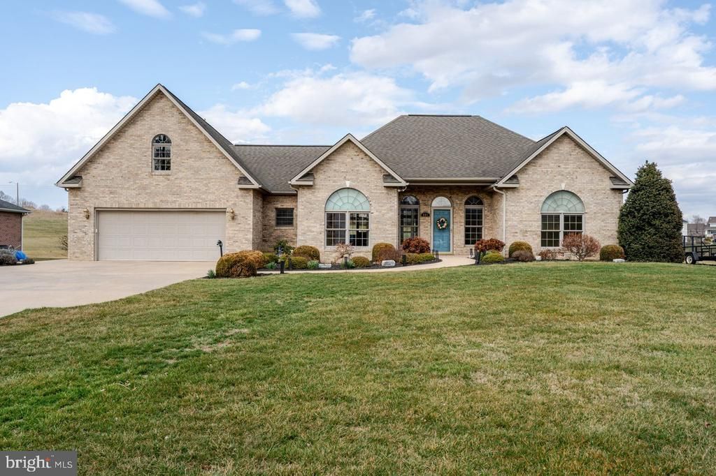 991 CLICKS LANE, NEW MARKET, VA 22844