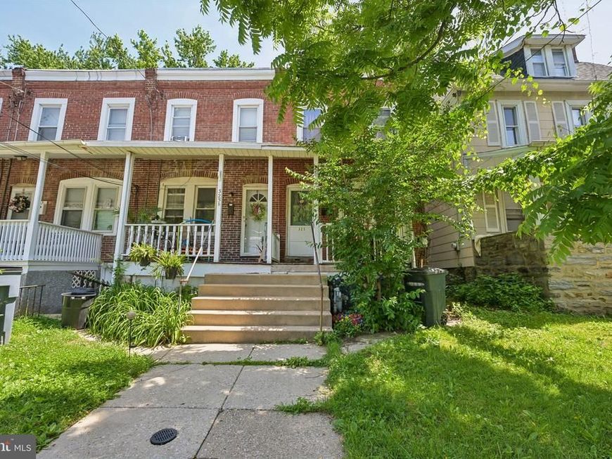 325 W Spring Avenue, Ardmore, PA 19003 Main Photo